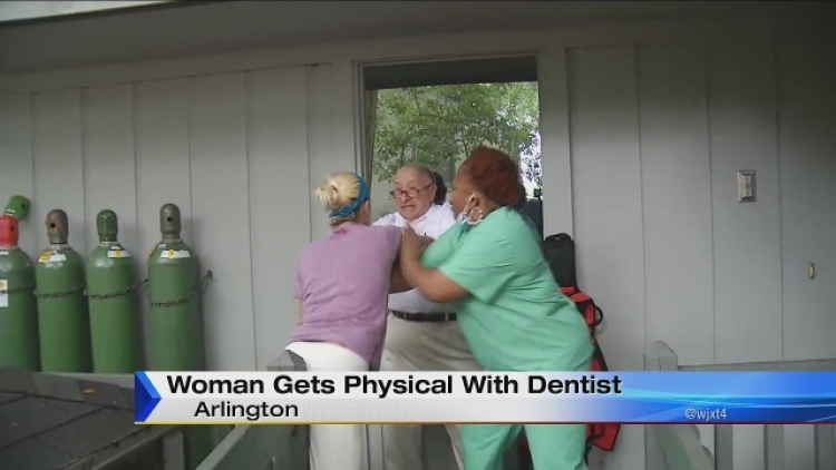 Když matka objevila, co americký zubař udělal její dceři, zděsila se a podala žalobu