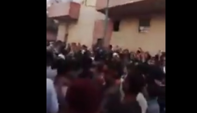Stovky muslimů v egyptské Káhiře zaútočily na křesťanský kostel