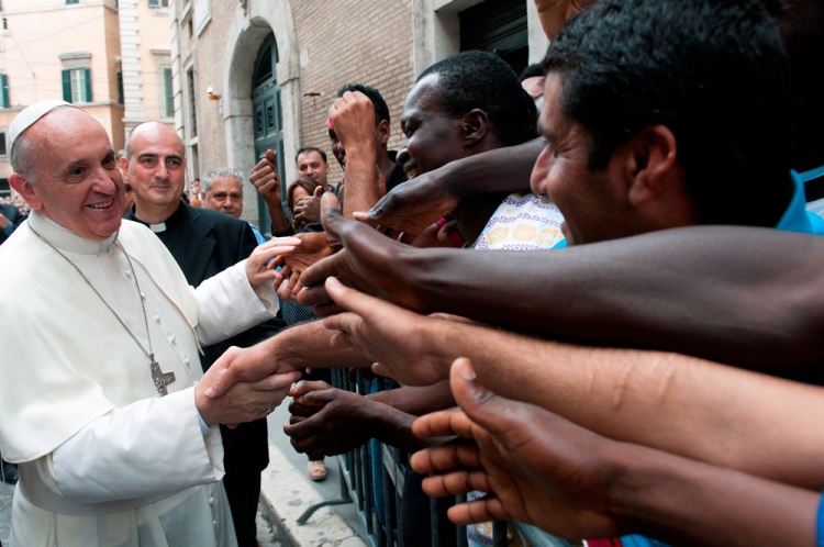 Papež František: Evropa je jako Sára, neplodná žena Abraháma, kterou oplodní uprchlíci