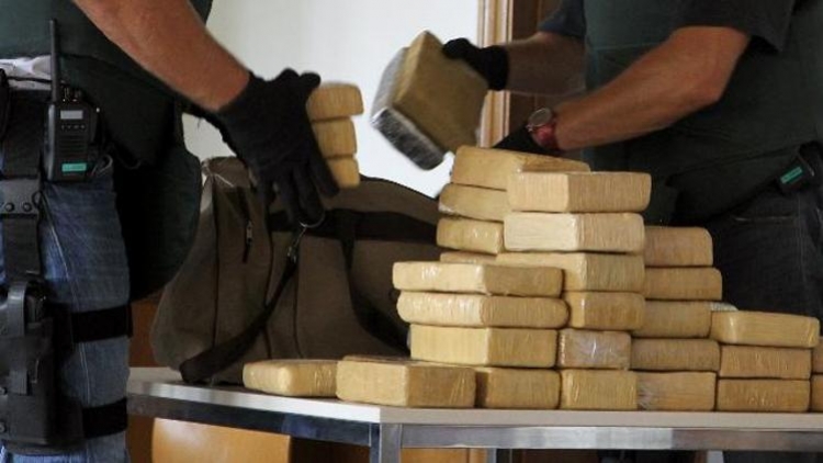 Francouzská policie našla 9 liber kokainu ve vatikánském automobilu