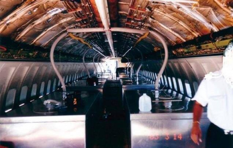 Fotografie vnitřků chemtrailsových letadel, které jste nejspíše ještě neviděli