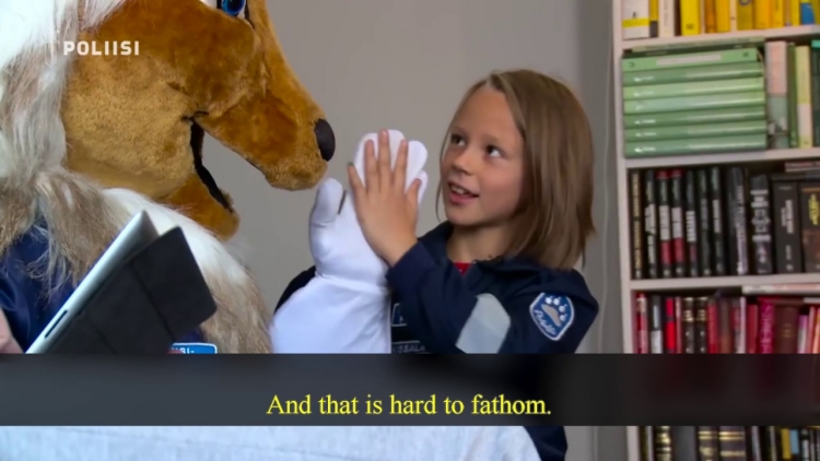 Ve Finsku běží vymývání mozků dětí na plné obrátky. Policejní lev hravou formou učí děti, jak zastavit ideozločin rodičů