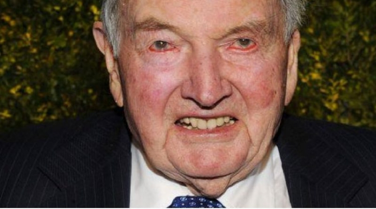 Právě dnes ráno 101letý David Rockefeller dostal své 7. transplantované srdce
