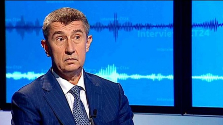 Babiš to nevydržel a v přímém přenosu obvinil Českou televizi z manipulace. Redaktor se nestačil divit