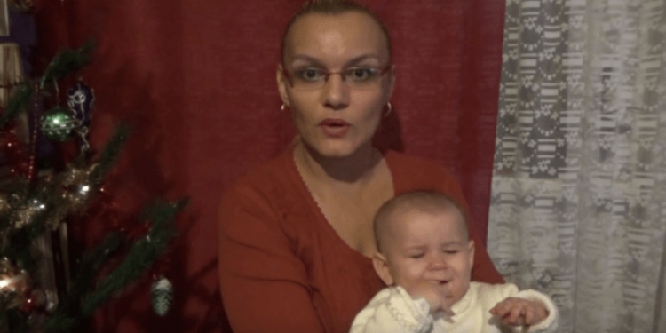 Video naštvané české mámy válcuje internet. Ostré názory k uprchlické krizi