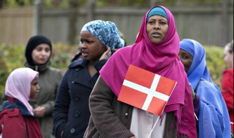 Dánsko zcela zastavilo přijímání uprchlíků